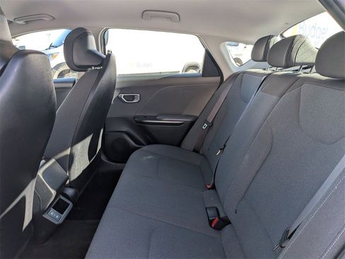 Used 2025 Kia K4 LXS image 26