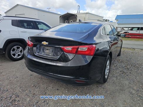 Used 2017 Chevrolet Malibu LS w/ LPO, Convenience Package 1 image 7
