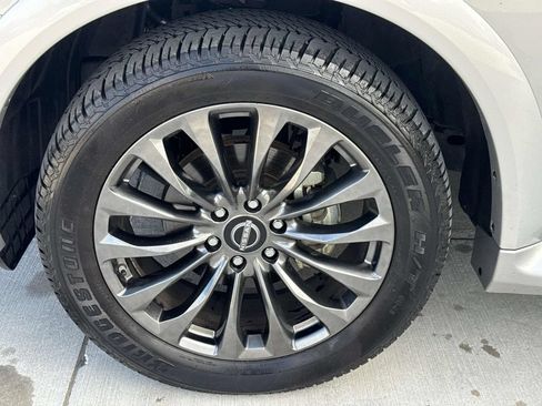 Used 2024 Nissan Armada Platinum w/ Captain's Chairs Package RWD image 8