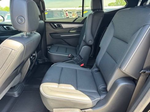 Used 2025 Buick Enclave Sport Touring AWD/4WD image 25