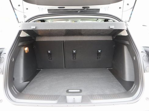 Used 2025 Chevrolet Trax LT w/ Driver Confidence Package image 14