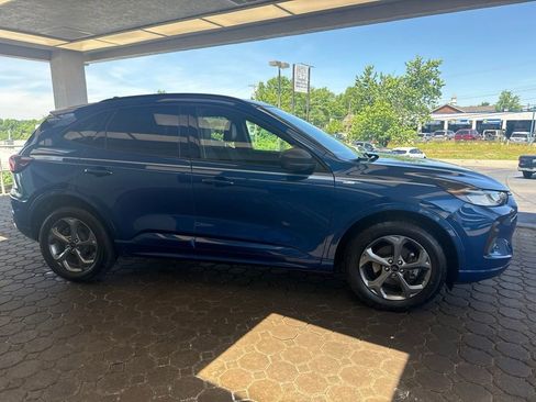 Used 2023 Ford Escape ST-Line w/ Tech Pack #1 AWD/4WD image 5