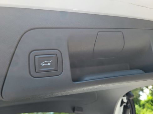 Certified 2023 Buick Envision Avenir AWD/4WD image 8