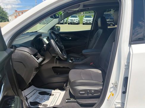 Used 2024 GMC Terrain SLT w/ Infotainment Package II AWD/4WD image 12