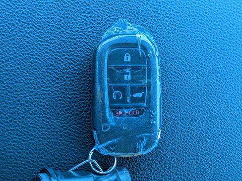 Used 2024 Honda CR-V EX-L image 31