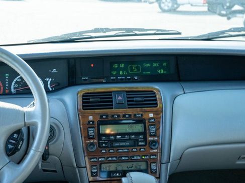 Used 2000 Toyota Avalon XLS image 28