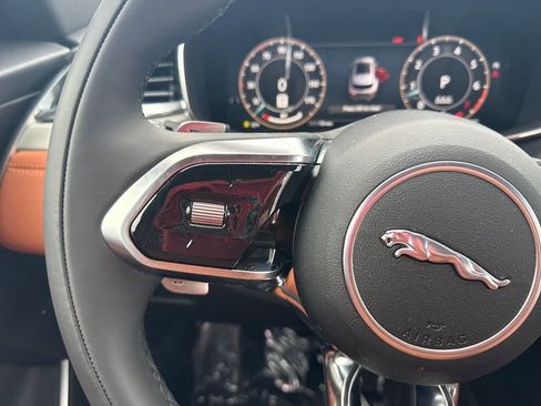 New 2026 Jaguar F-PACE R-Dynamic S image 20