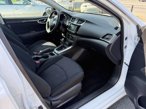 Used 2019 Nissan Sentra SV FWD image 13