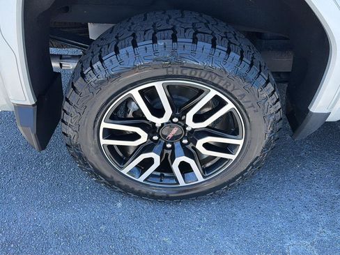 Used 2022 GMC Sierra 1500 Elevation w/ Elevation Premium Package AWD/4WD image 40
