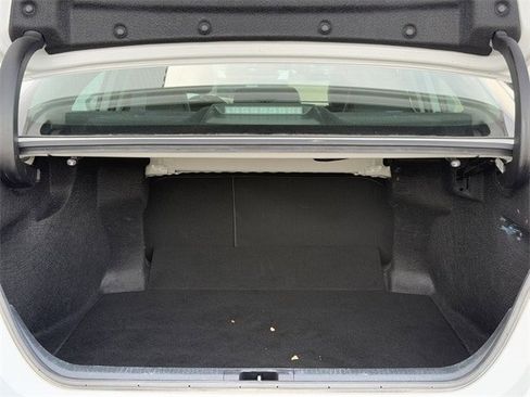 Used 2024 Toyota Camry SE image 30