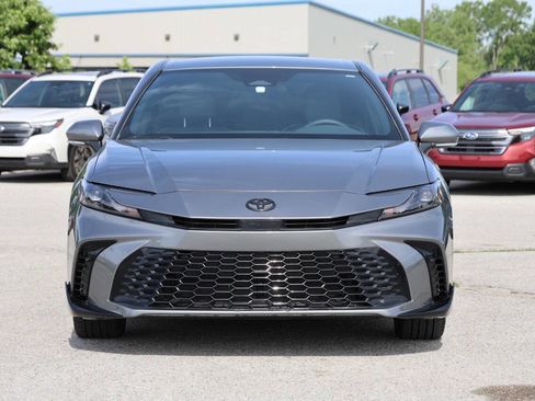 Used 2026 Toyota Camry SE FWD image 2