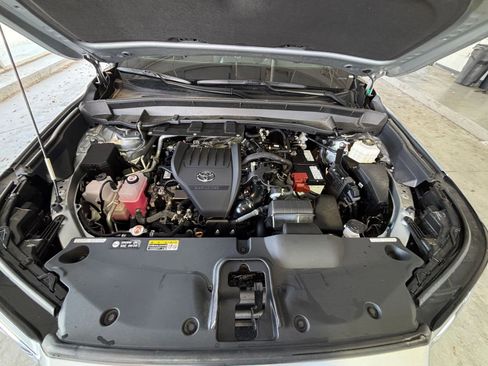 Used 2025 Toyota Grand Highlander FWD image 32