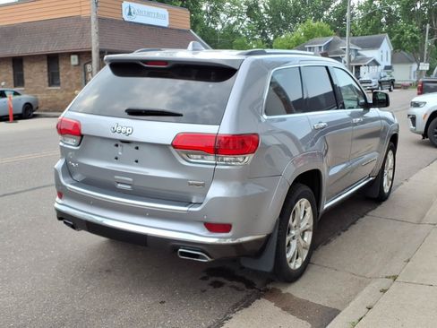 Used 2020 Jeep Grand Cherokee Summit AWD/4WD image 6