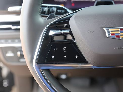 Used 2025 Cadillac Escalade Premium Luxury w/ LPO, Floor Liner Package image 17