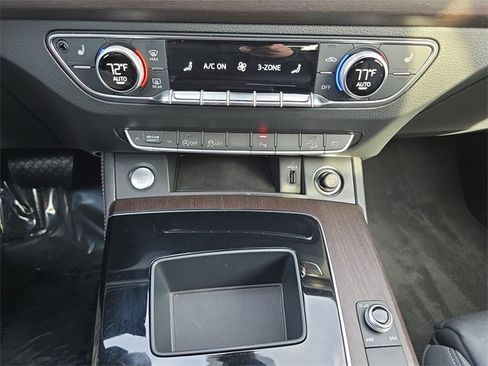 Used 2022 Audi Q5 2.0T Premium Plus image 27