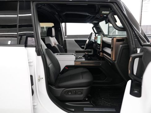Used 2024 GMC Hummer EV 2X AWD/4WD image 35