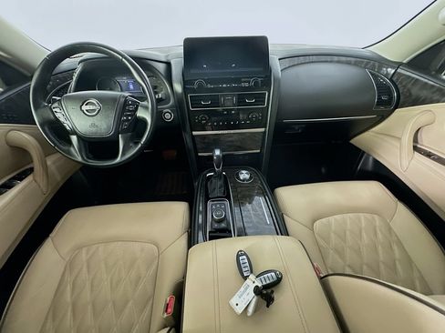Used 2024 Nissan Armada Platinum AWD/4WD image 10