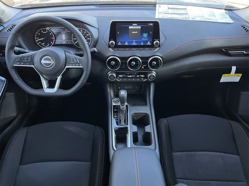 New 2025 Nissan Sentra SR image 9