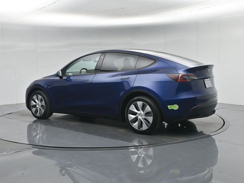 Used 2023 Tesla Model Y Long Range AWD/4WD image 5
