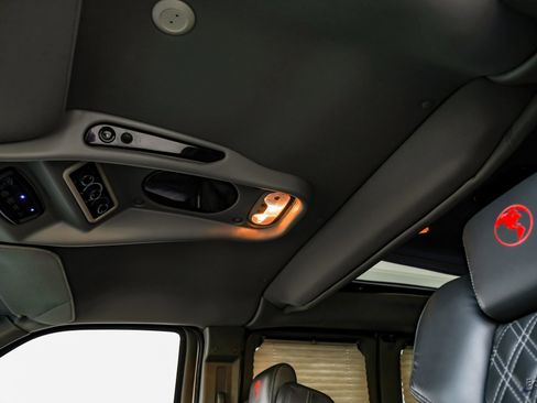 Used 2023 Chevrolet Express 2500 image 37