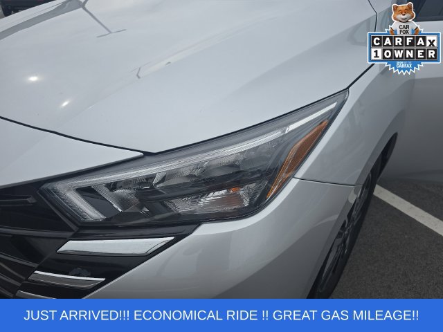 Used 2025 Nissan Versa SV FWD image 17