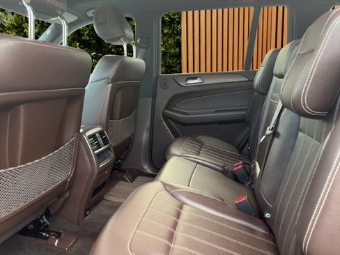 Used 2018 Mercedes-Benz GLS 450 4MATIC image 16