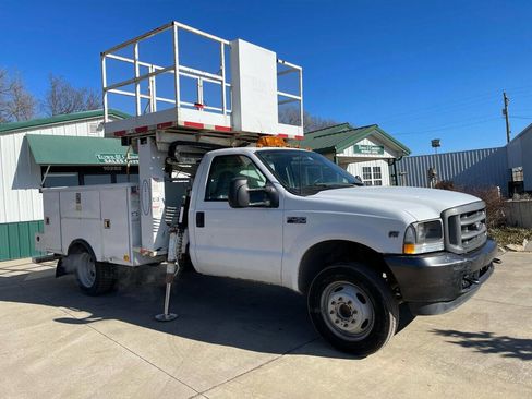 Used 2002 Ford F450 2WD Regular Cab Super Duty image 3