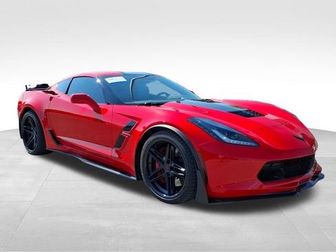 Used 2017 Chevrolet Corvette Grand Sport w/ Grand Sport Heritage Package RWD image 16