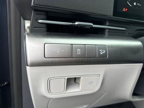 New 2026 Hyundai Kona SEL Premium image 17