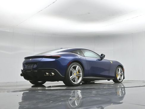 Used 2023 Ferrari Roma RWD image 47