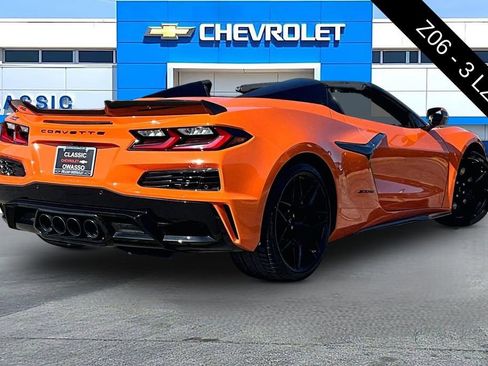 Used 2023 Chevrolet Corvette Z06 RWD image 5