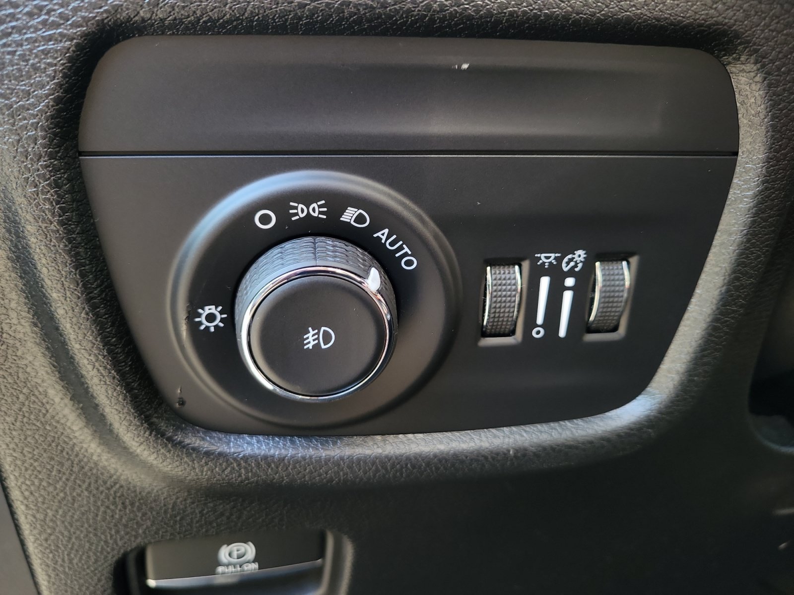 Used 2023 Jeep Grand Cherokee L Limited AWD/4WD image 24