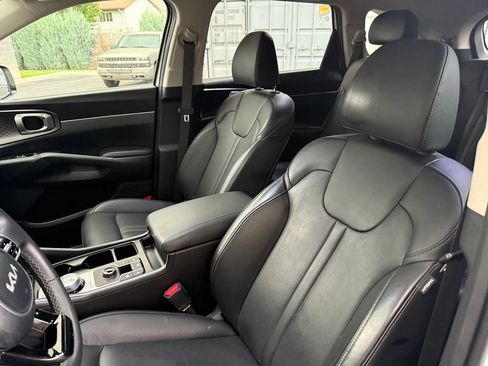 Used 2025 Kia Sorento EX w/ EX Panoramic Sunroof Package AWD/4WD image 21