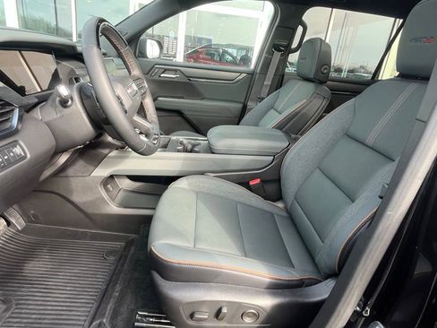 Used 2026 GMC Acadia AT4 w/ Super Cruise Package image 39