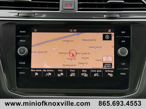 Used 2018 Volkswagen Tiguan SEL Premium image 23