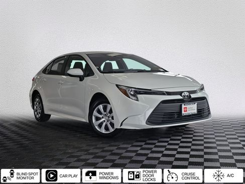 Used 2026 Toyota Corolla LE FWD image 1