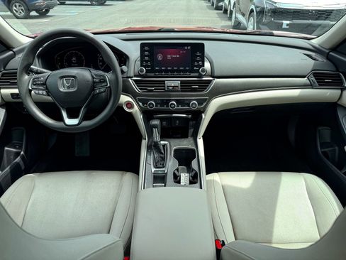 Used 2018 Honda Accord LX image 32