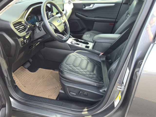 Used 2024 Ford Escape SE w/ PHEV Premium Package FWD image 12