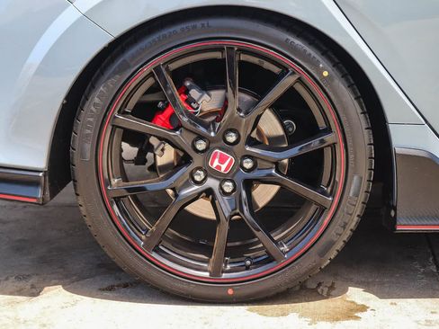 Used 2020 Honda Civic Type R image 8