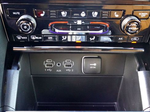 New 2025 Jeep Grand Cherokee L Summit w/ Obsidian Package image 14