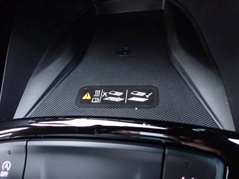 New 2026 Chevrolet Trax RS w/ Sunroof Package image 20