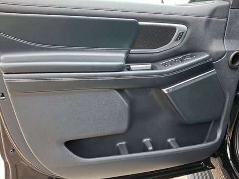 Used 2025 Ford Expedition Max Platinum w/ Stealth Appearance Package image 12