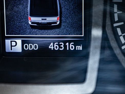 Used 2023 Toyota Tacoma TRD Sport image 16