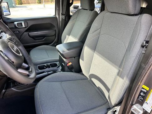 Used 2025 Jeep Wrangler Unlimited Sport S 4xe image 17