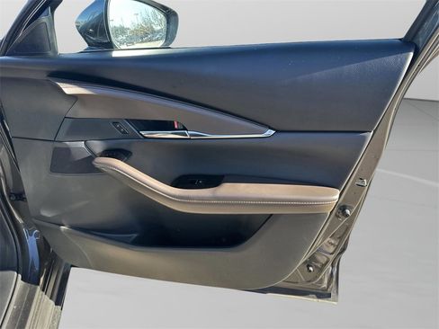 Used 2023 MAZDA CX-30 AWD 2.5 S w/ Premium Package image 13