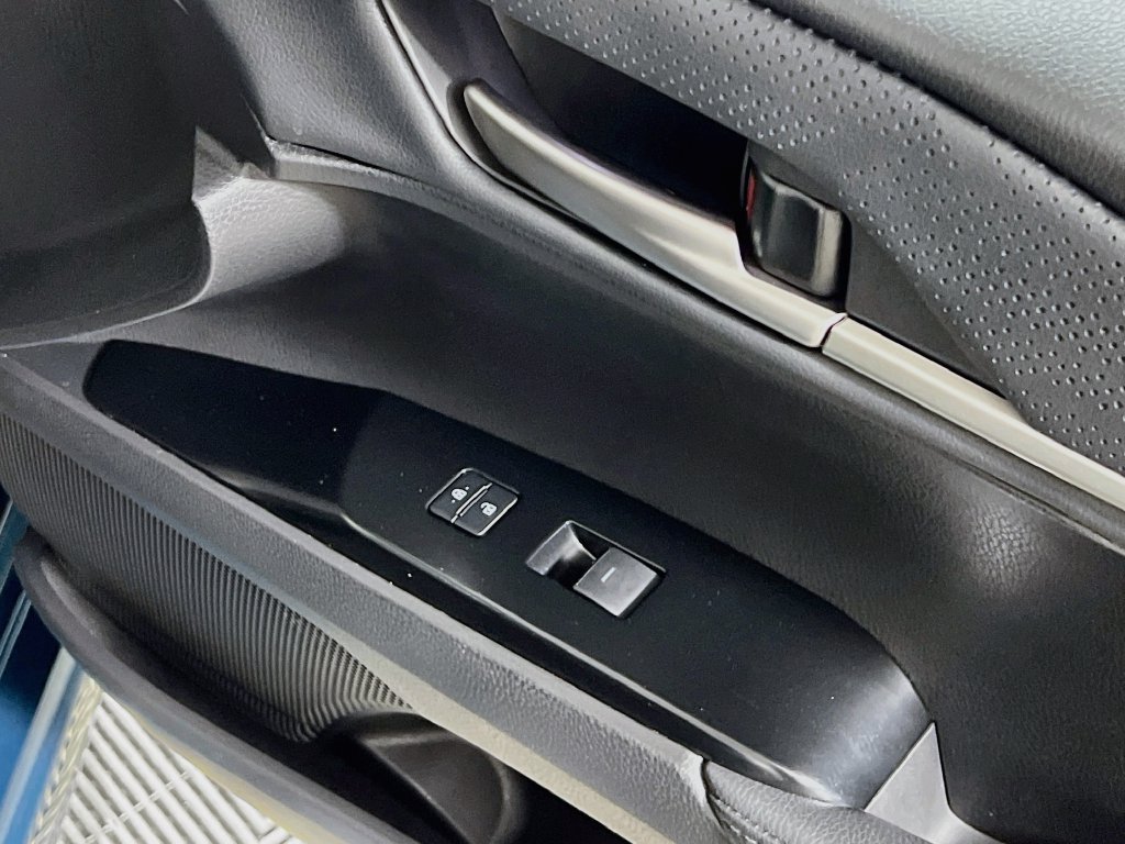 Used 2025 Toyota Camry XSE FWD image 29