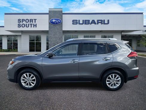 Used 2017 Nissan Rogue SV image 7