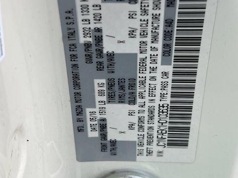 Used 2017 FIAT 124 Spider Classica image 28