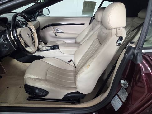 Used 2011 Maserati GranTurismo Convertible RWD image 9