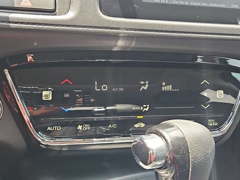 Used 2022 Honda HR-V EX image 21